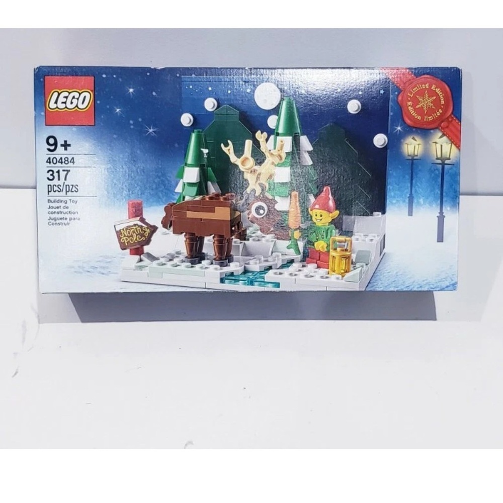 LEGO Seasonal: Santa's Front Yard (40484) - NEW